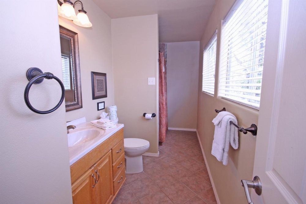 Lakepoint Lookout Home